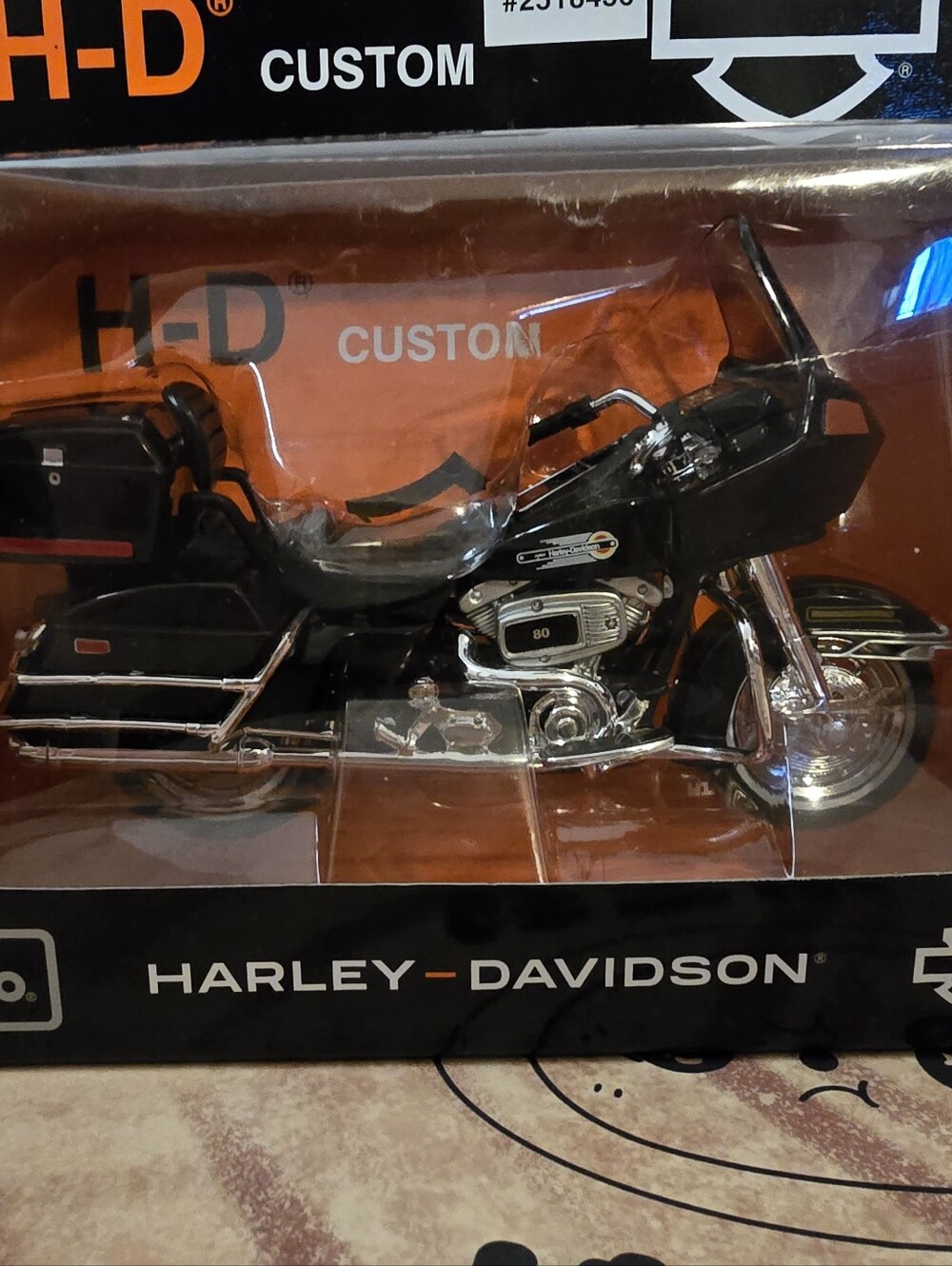 Harley-Davidson Black and Chrome Touring Diecast Motorcycle